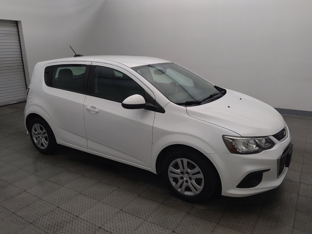 Used 2019 Chevrolet Sonic LT FWD image 11