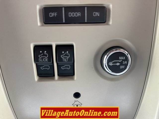 Used 2016 Cadillac Escalade ESV Premium AWD/4WD image 19