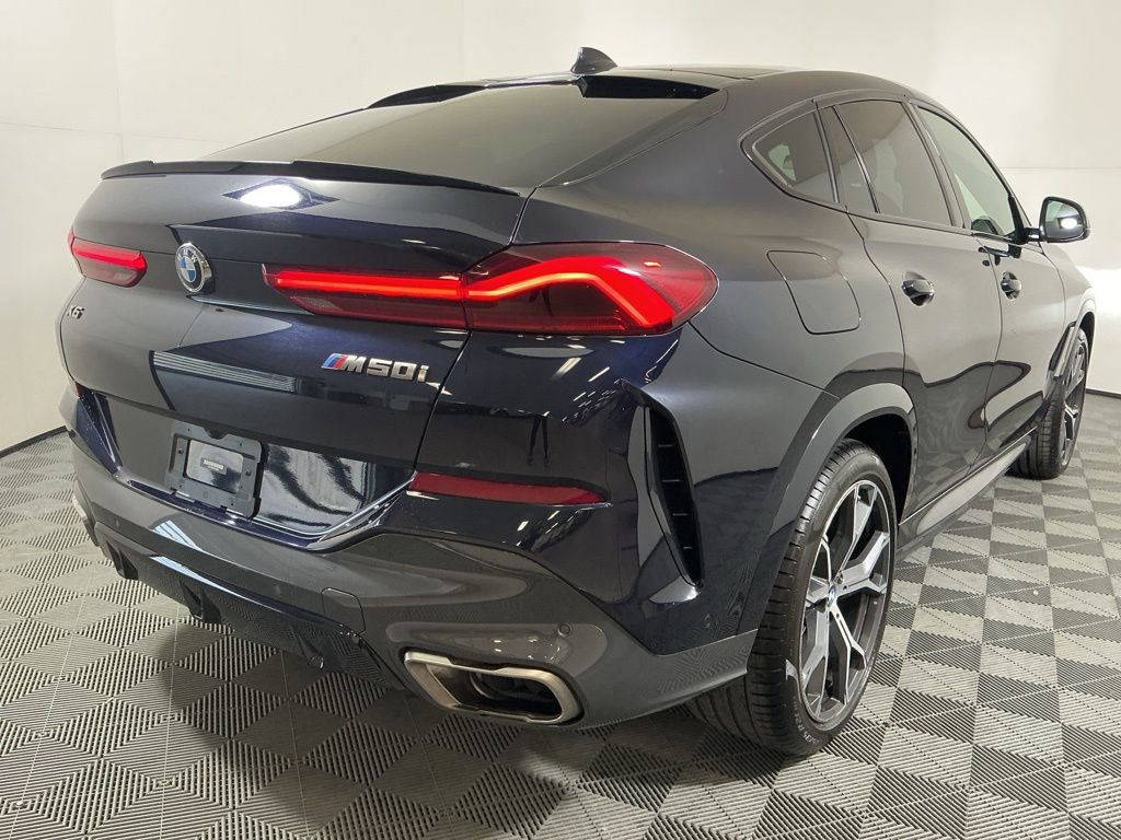 Certified 2023 BMW X6 M50i w/ Executive Package image 4