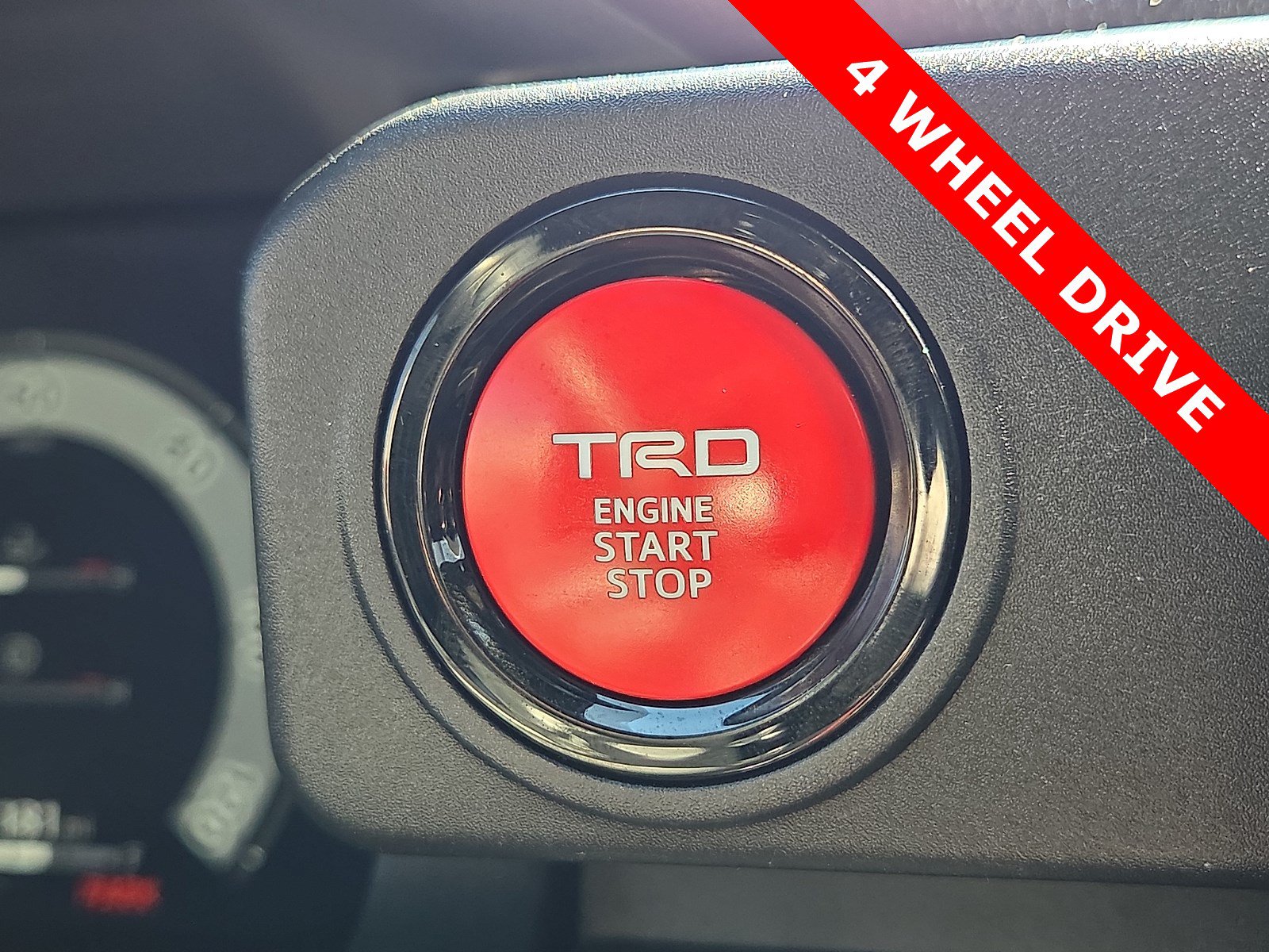 Used 2025 Toyota Tacoma TRD Sport AWD/4WD image 20