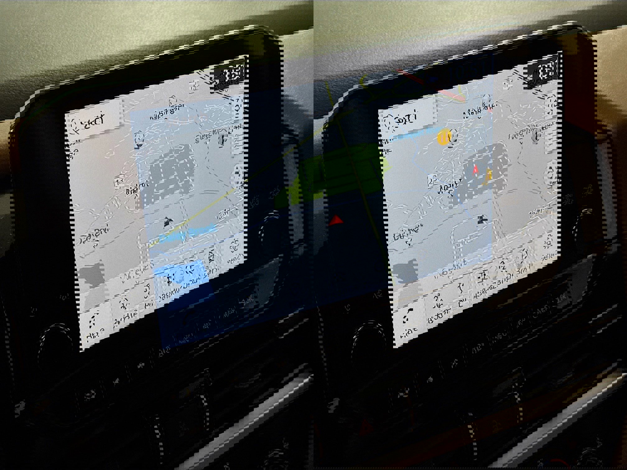 Used 2023 Nissan Pathfinder Platinum image 2