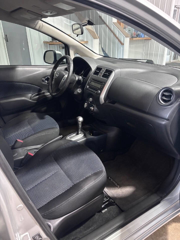 Used 2014 Nissan Versa Note SV FWD image 4