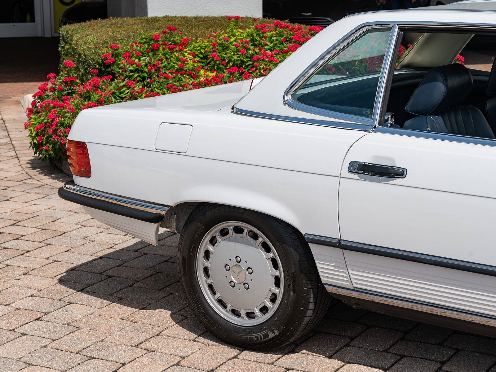 Used 1987 Mercedes-Benz 560 SL image 48