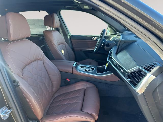 New 2026 BMW X5 xDrive40i w/ Climate Comfort Package AWD/4WD image 15