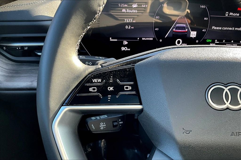 Used 2025 Audi Q5 Premium w/ Convenience Package image 11