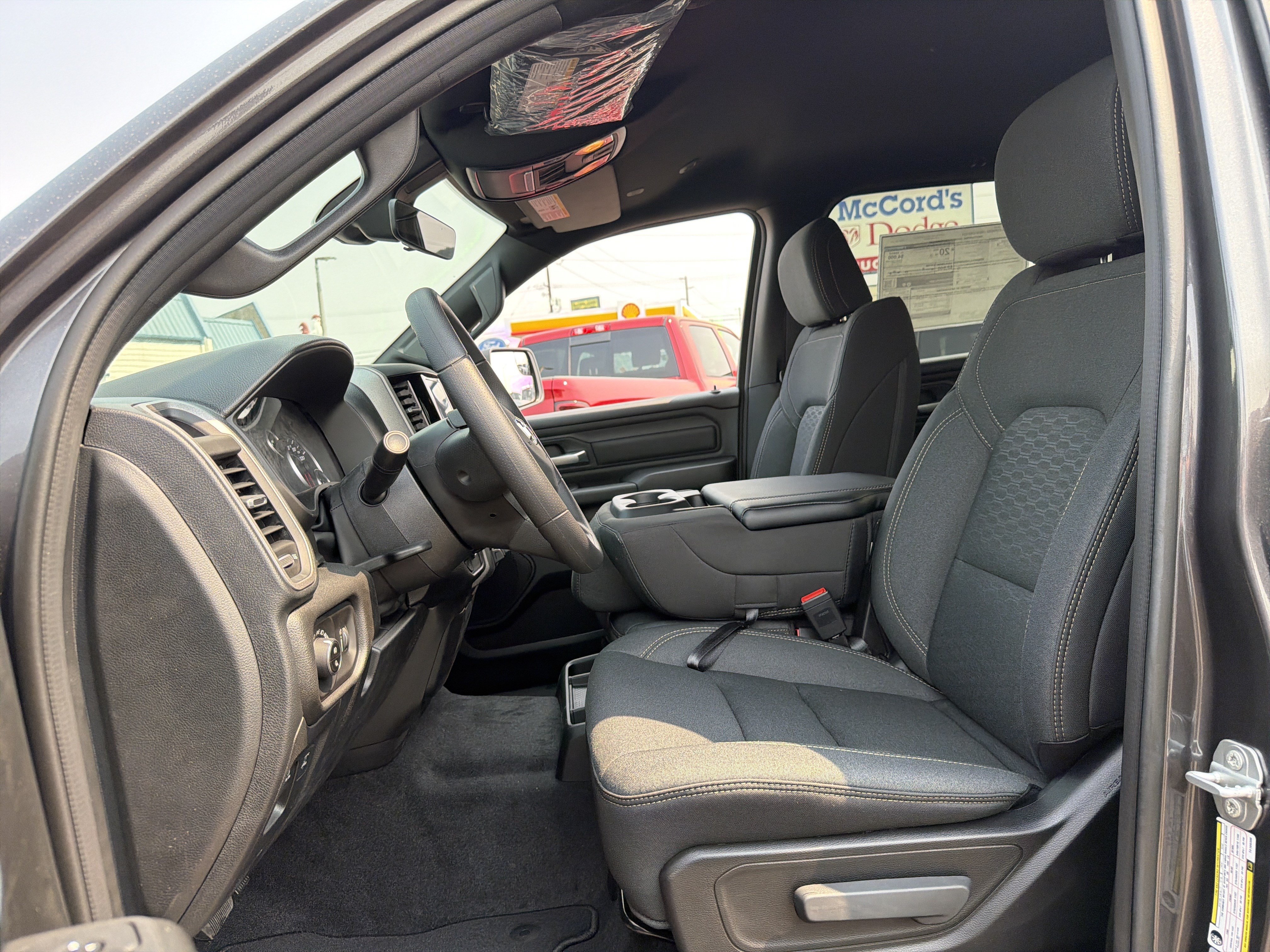 New 2026 RAM 1500 Express AWD/4WD image 10