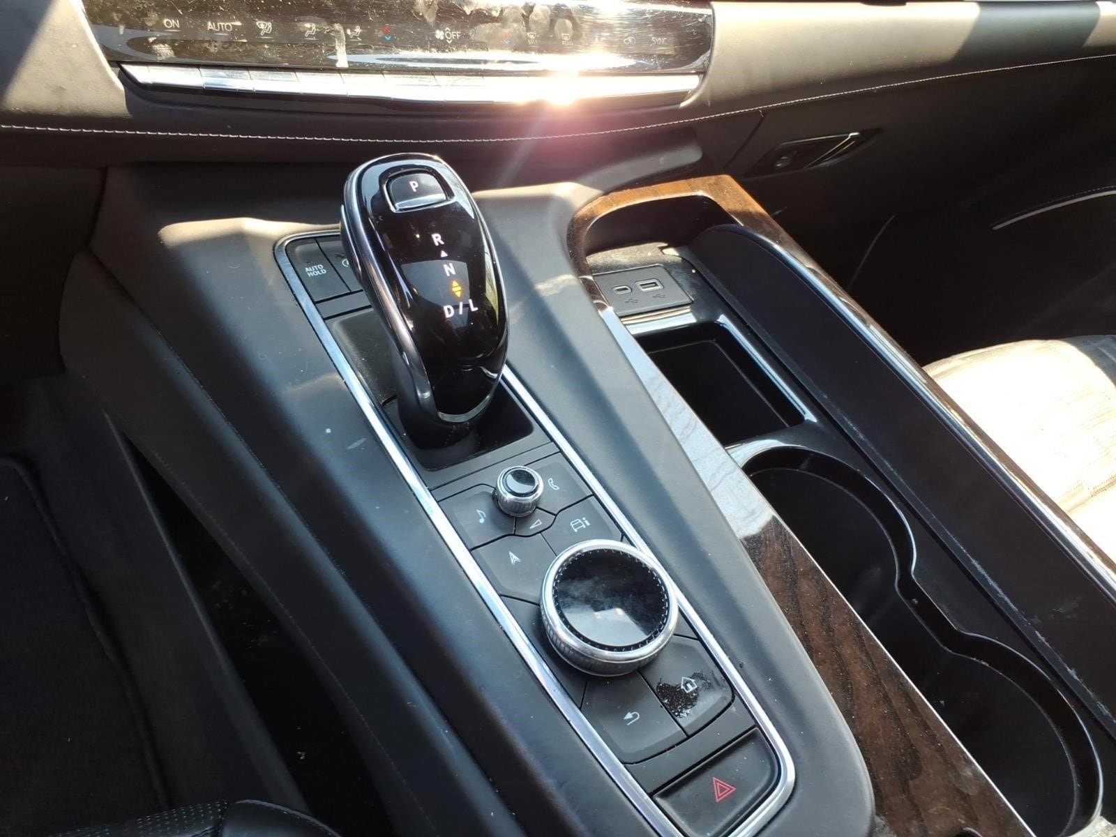 Used 2022 Cadillac Escalade Sport Platinum AWD/4WD image 18