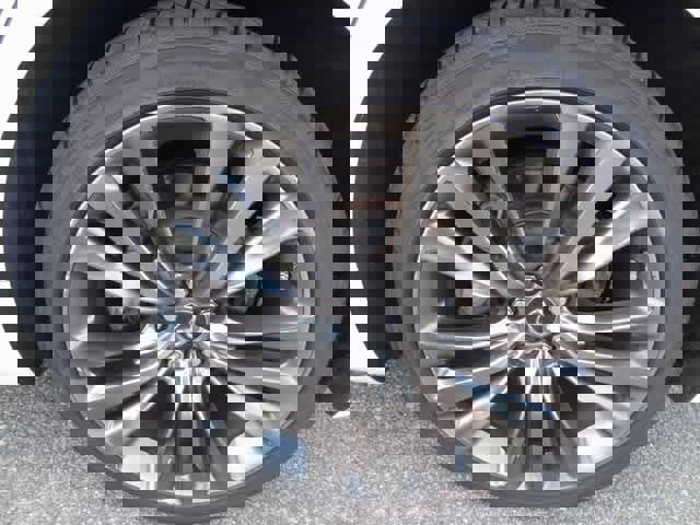 Used 2018 INFINITI Q70 L 3.7 image 38