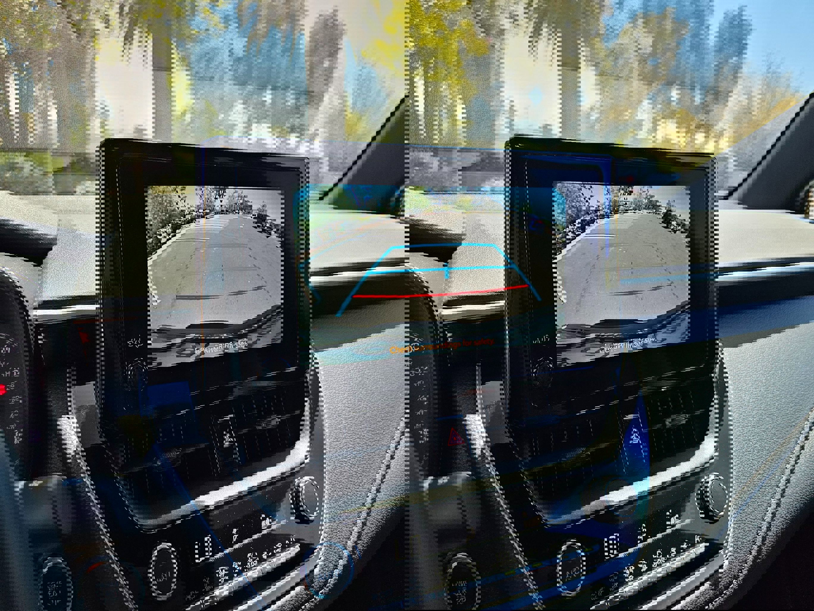 Used 2024 Toyota Corolla SE image 34