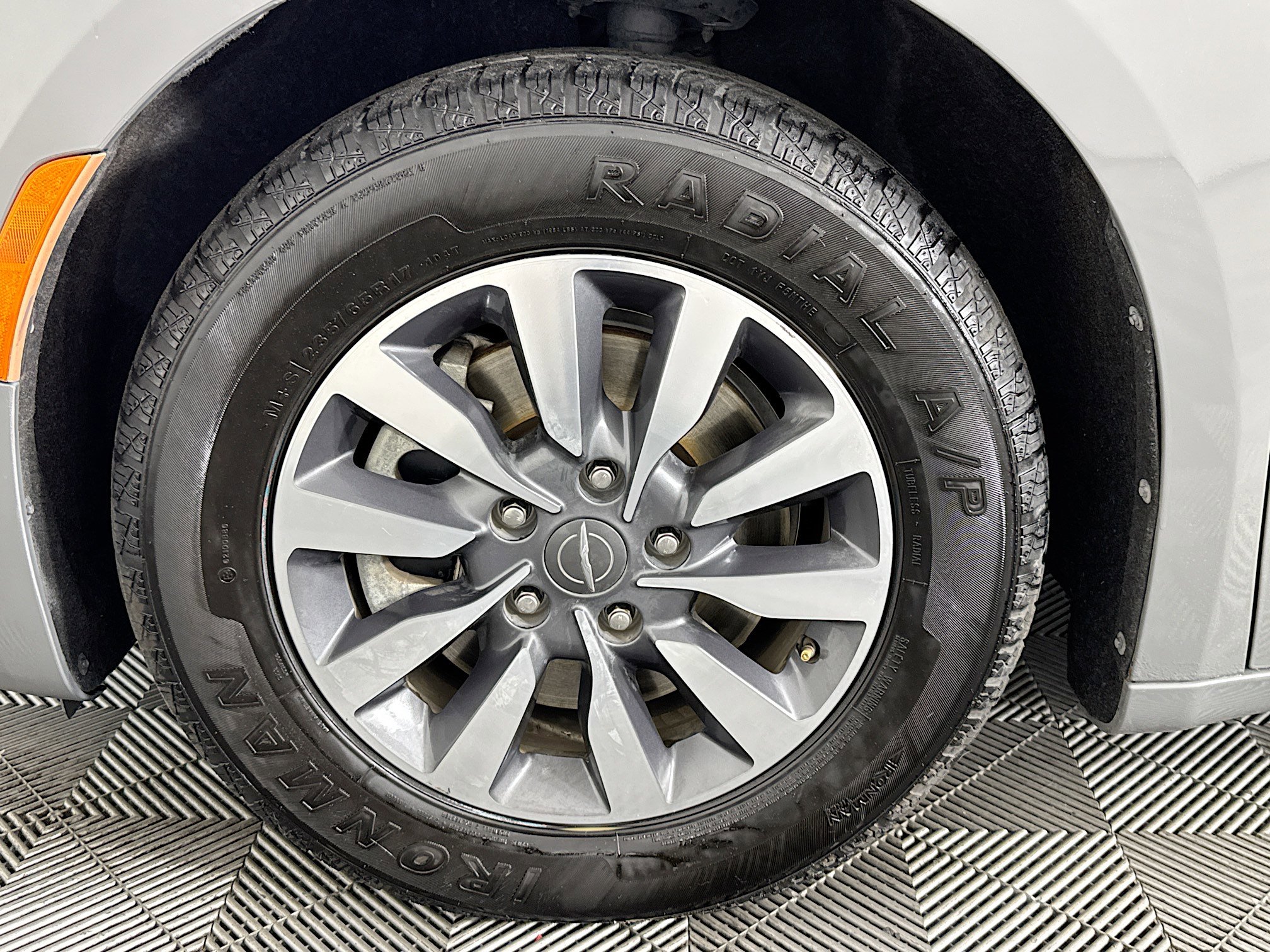 Used 2021 Chrysler Pacifica Touring-L image 36