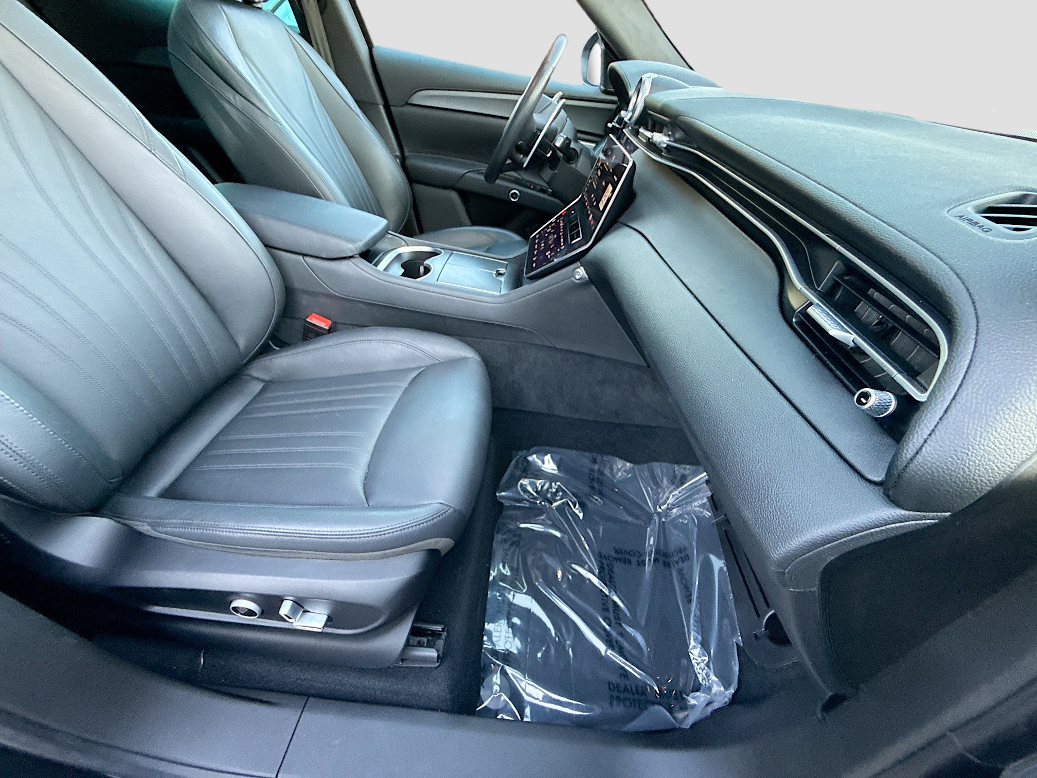 Certified 2024 Maserati Grecale GT image 15