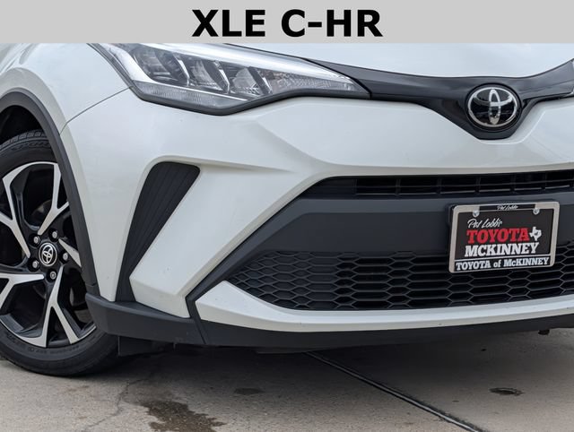 Used 2021 Toyota C-HR XLE FWD image 3