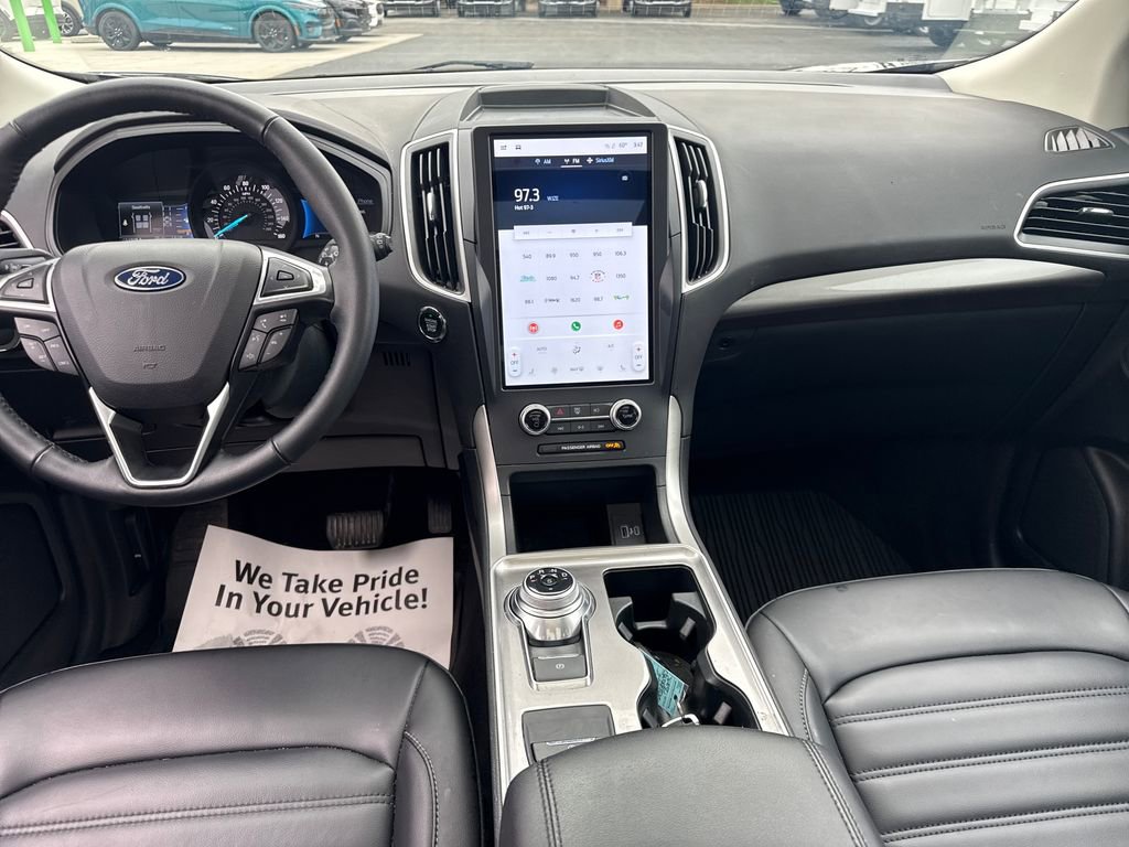 Used 2024 Ford Edge SEL w/ Class II Trailer Tow Package image 16
