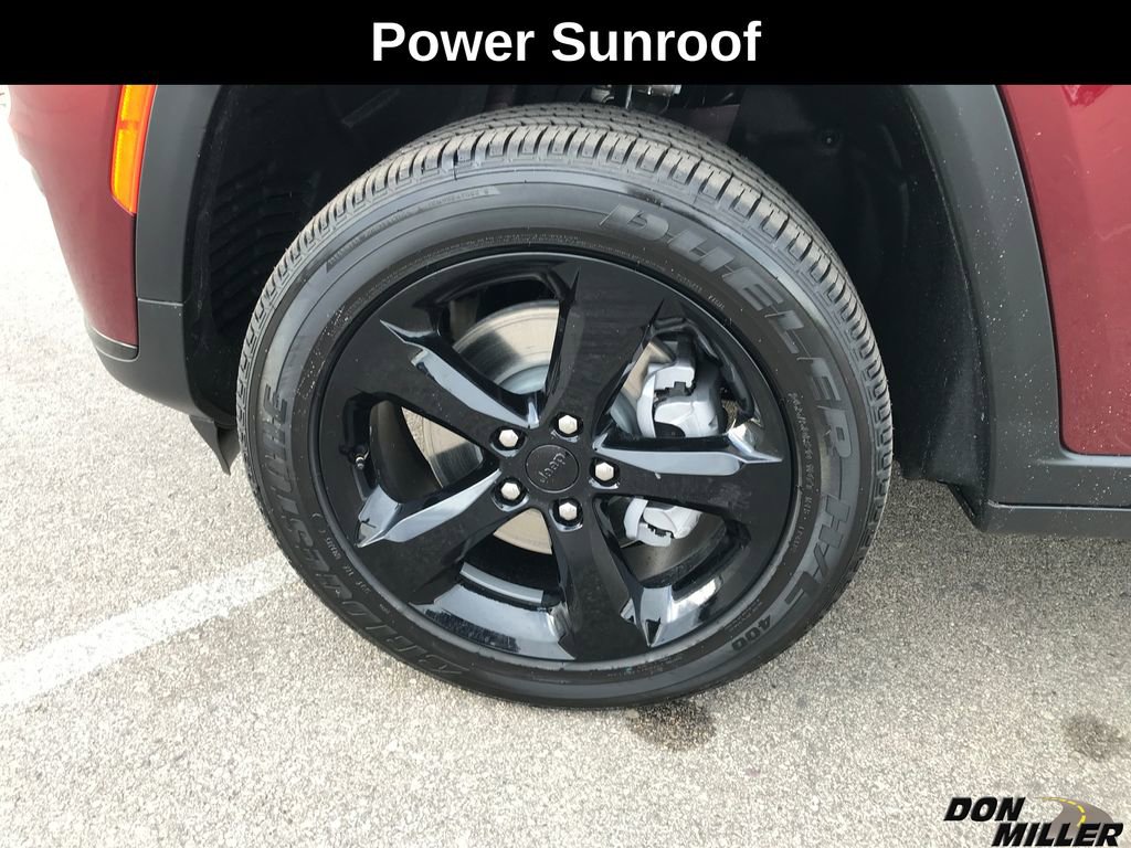 New 2025 Jeep Grand Cherokee L Altitude image 9