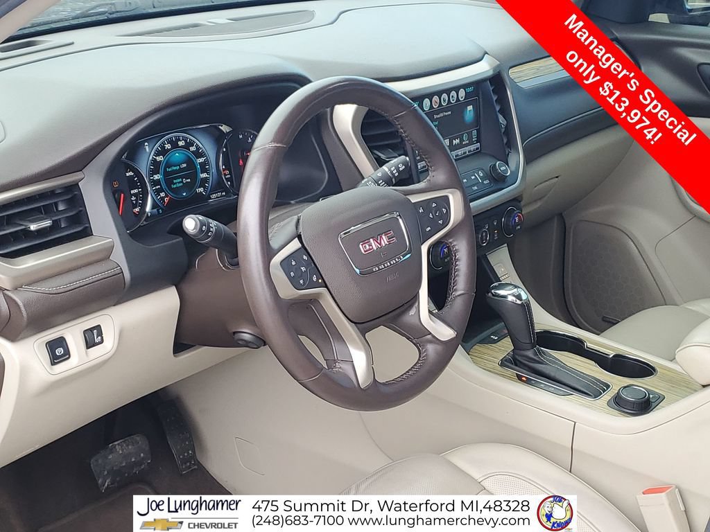 Used 2018 GMC Acadia Denali w/ Technology Package FWD image 12