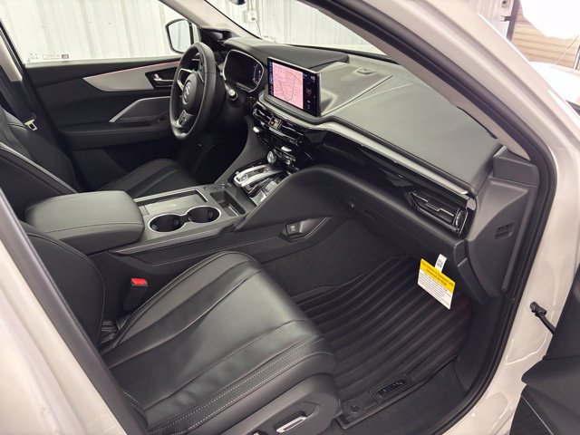 Certified 2026 Acura MDX w/ Technology Package FWD image 33