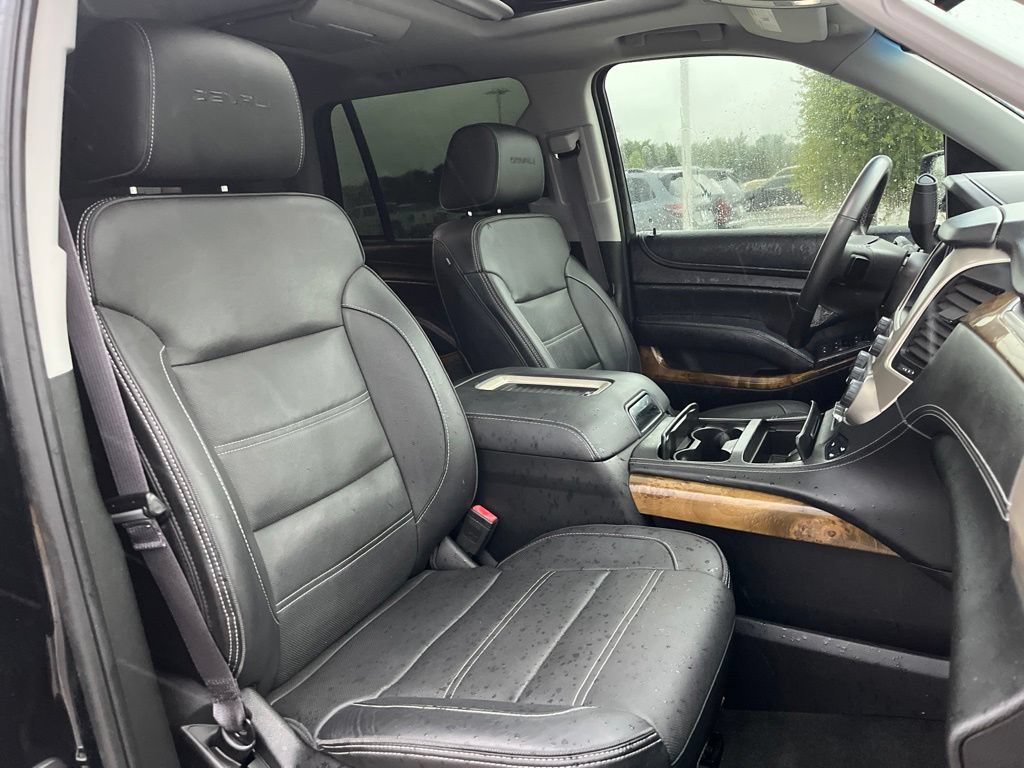 Used 2016 GMC Yukon Denali w/ Open Road Package AWD/4WD image 25