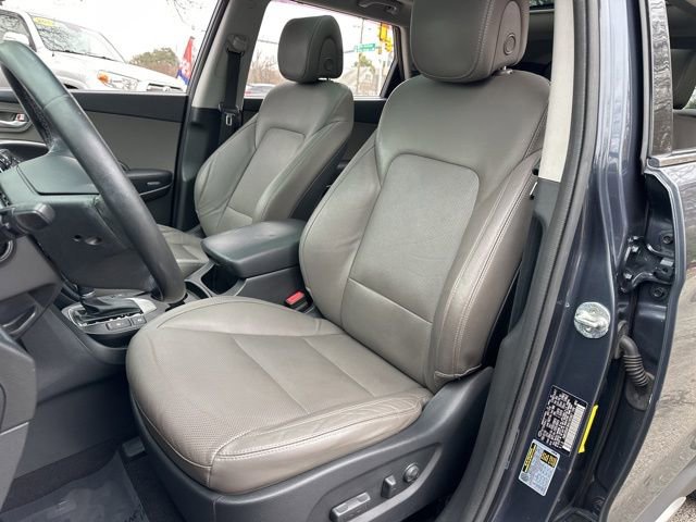 Used 2017 Hyundai Santa Fe Limited image 7