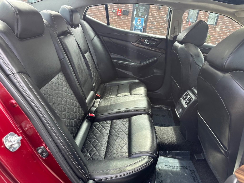 Used 2018 Nissan Maxima Platinum w/ Interior Lighting Package image 19
