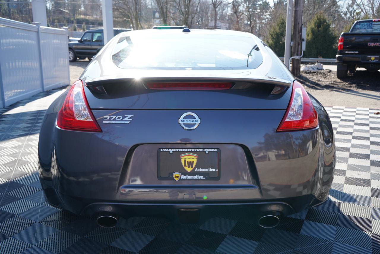 Used 2010 Nissan 370Z Touring w/ Sport Pkg image 7
