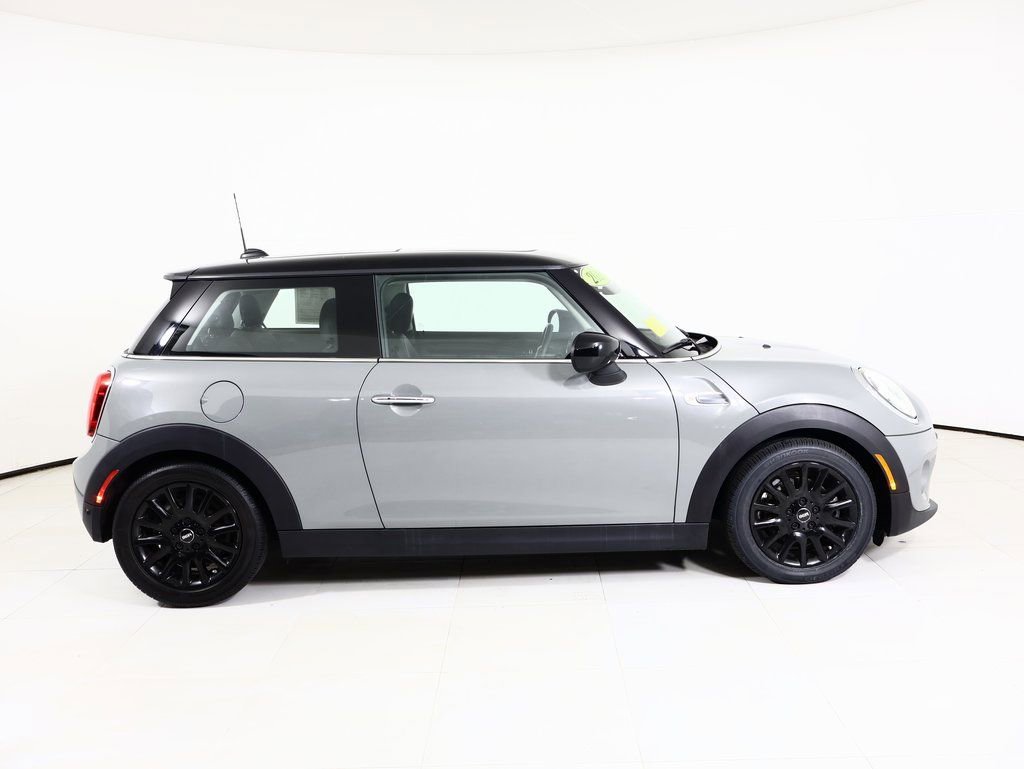 Used 2020 MINI Cooper 2-Door Hardtop w/ Storage Package image 17