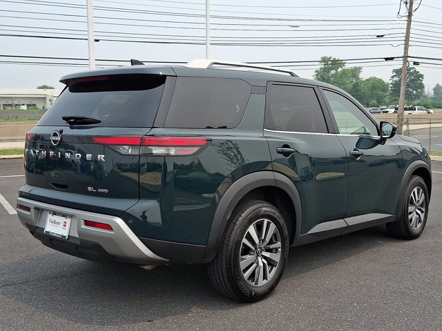 Used 2025 Nissan Pathfinder SL AWD/4WD image 6