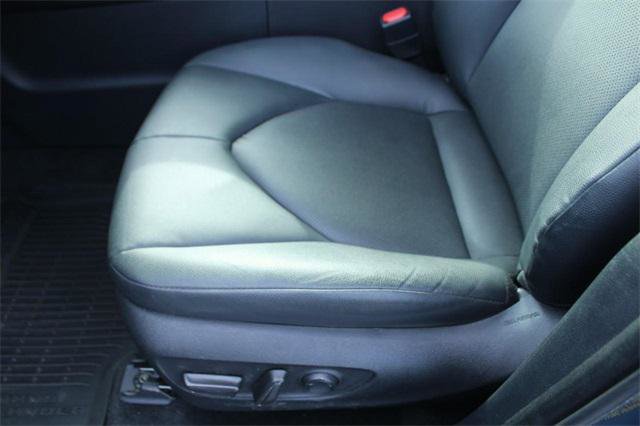 Certified 2024 Toyota Grand Highlander AWD image 16