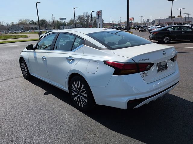 Used 2025 Nissan Altima 2.5 SV image 5