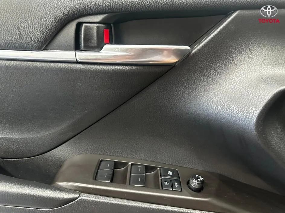 Used 2022 Toyota Camry LE FWD image 23