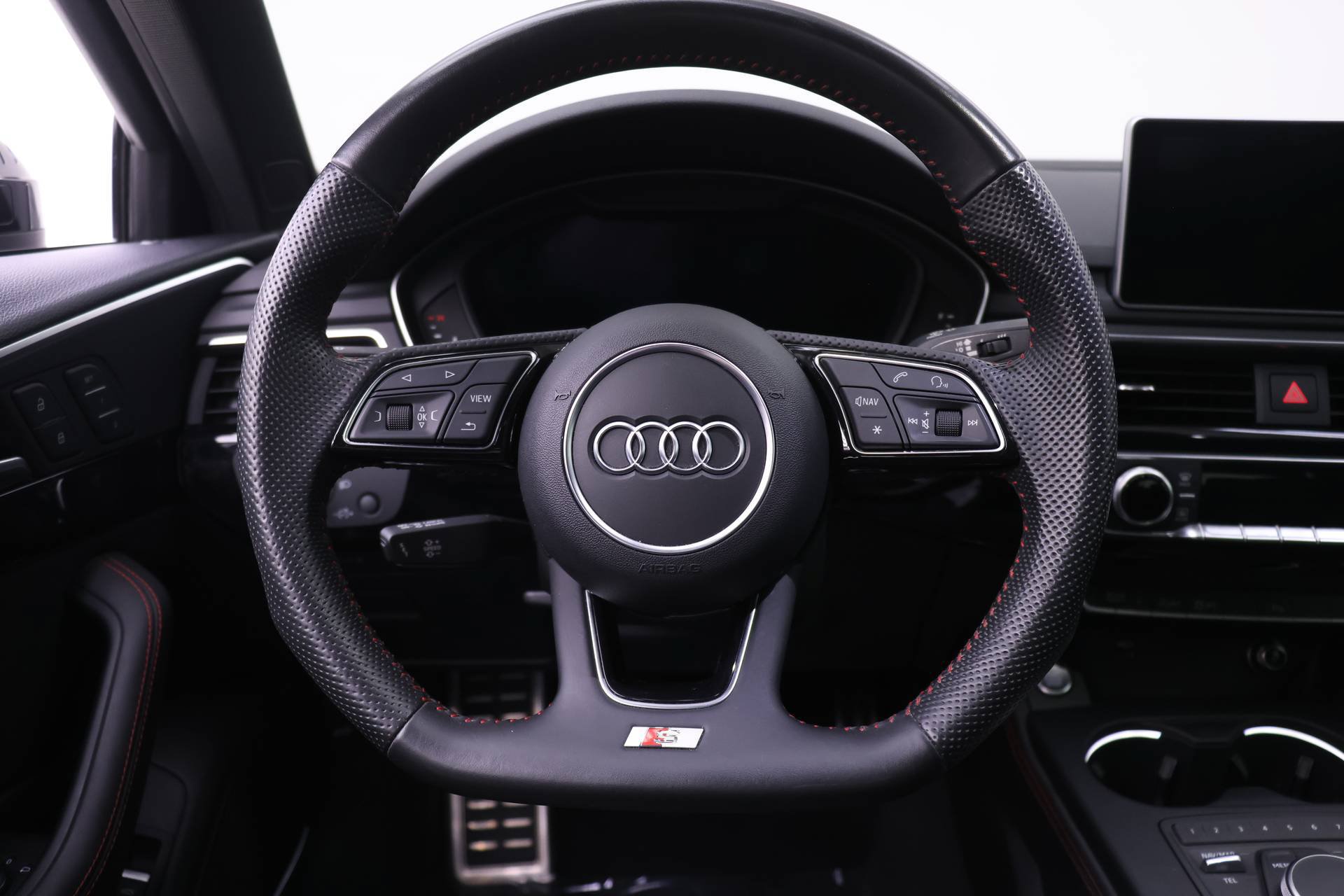 Used 2019 Audi A4 2.0T Premium Plus w/ Premium Plus Package AWD/4WD image 18