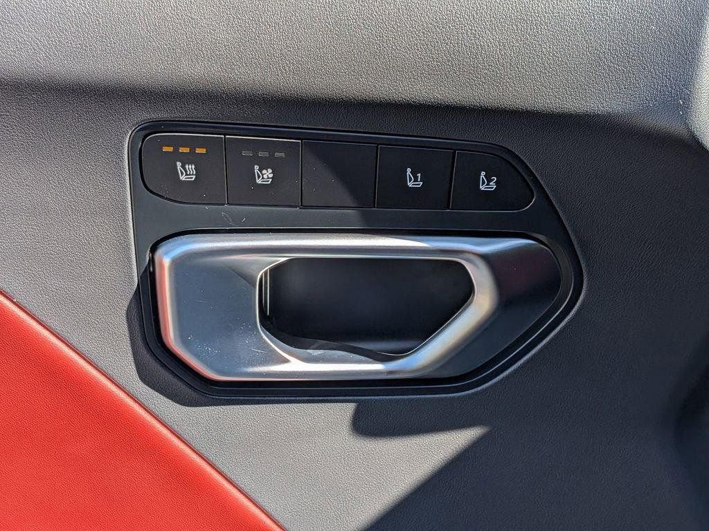 Used 2025 Kia K4 GT-Line w/ GT-Line Premium Package image 12