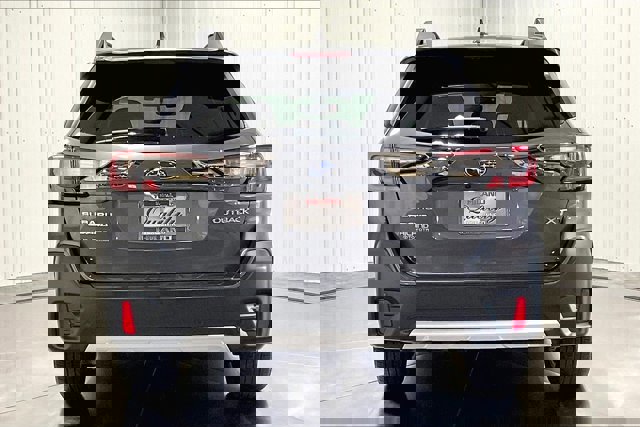 Used 2022 Subaru Outback Limited XT image 4