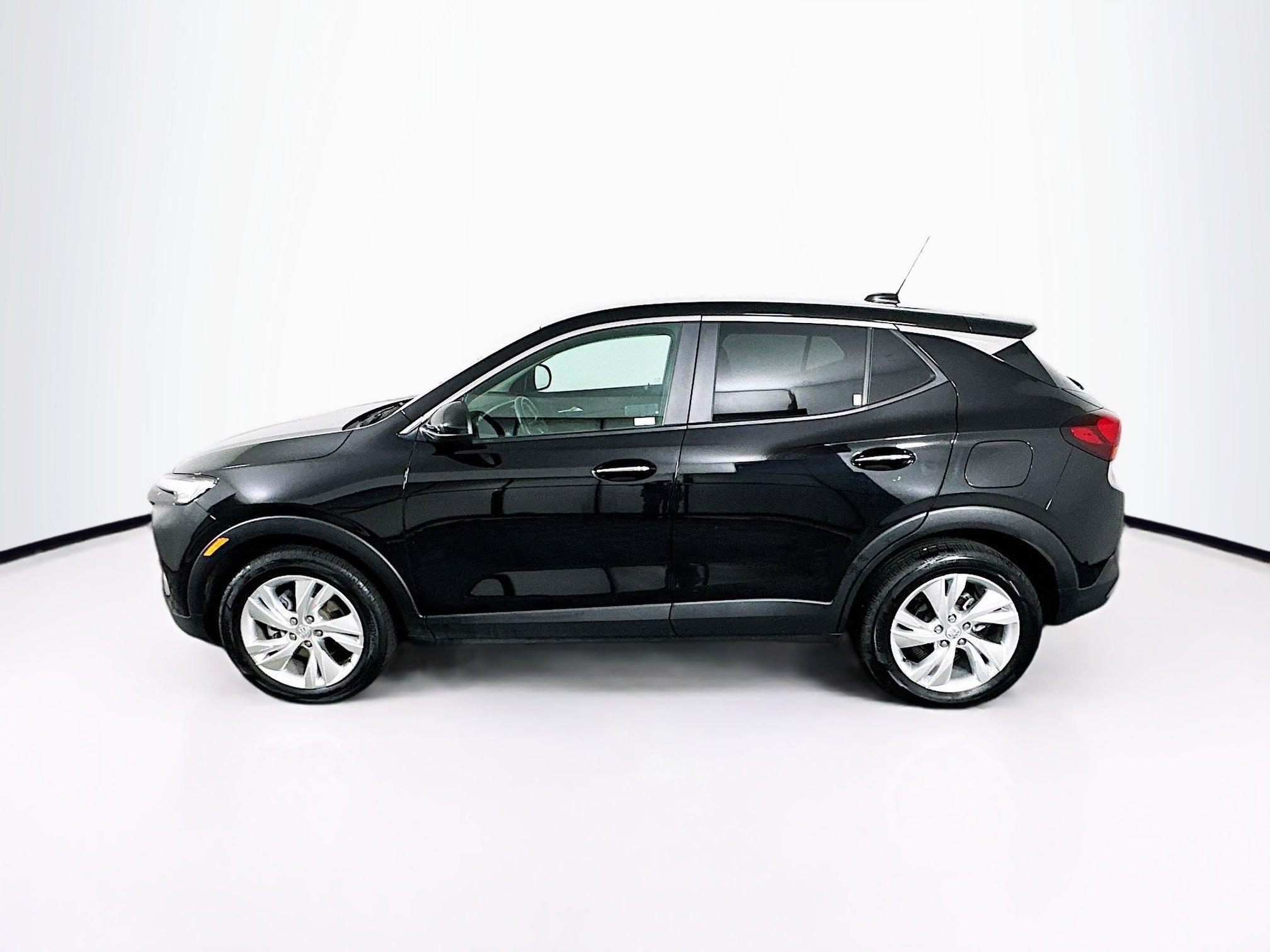 Used 2025 Buick Encore GX Preferred FWD image 4