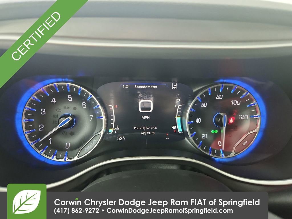 Certified 2023 Chrysler Pacifica Touring-L image 23