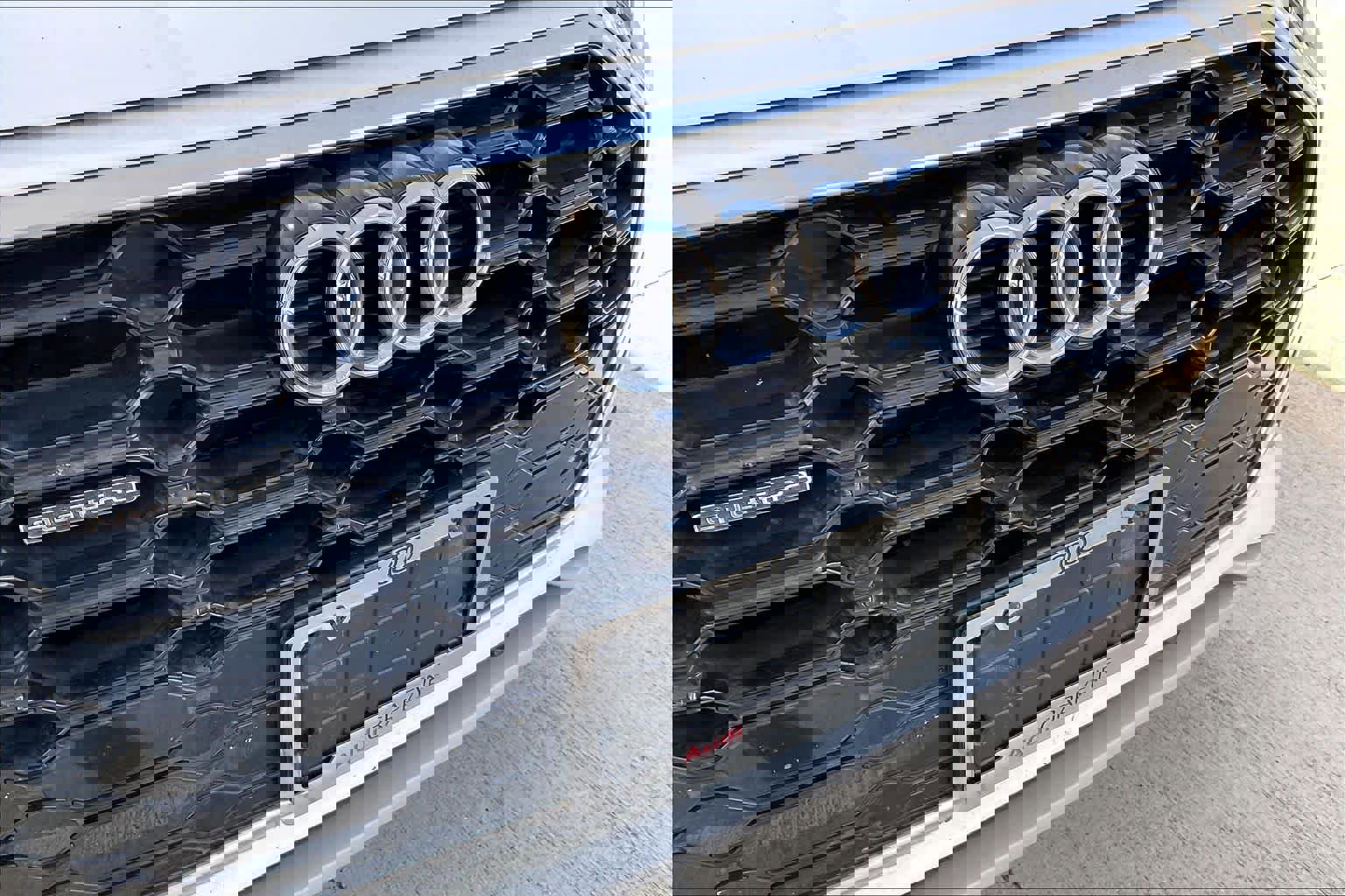 Used 2024 Audi Q5 2.0T Premium w/ Convenience Package image 29