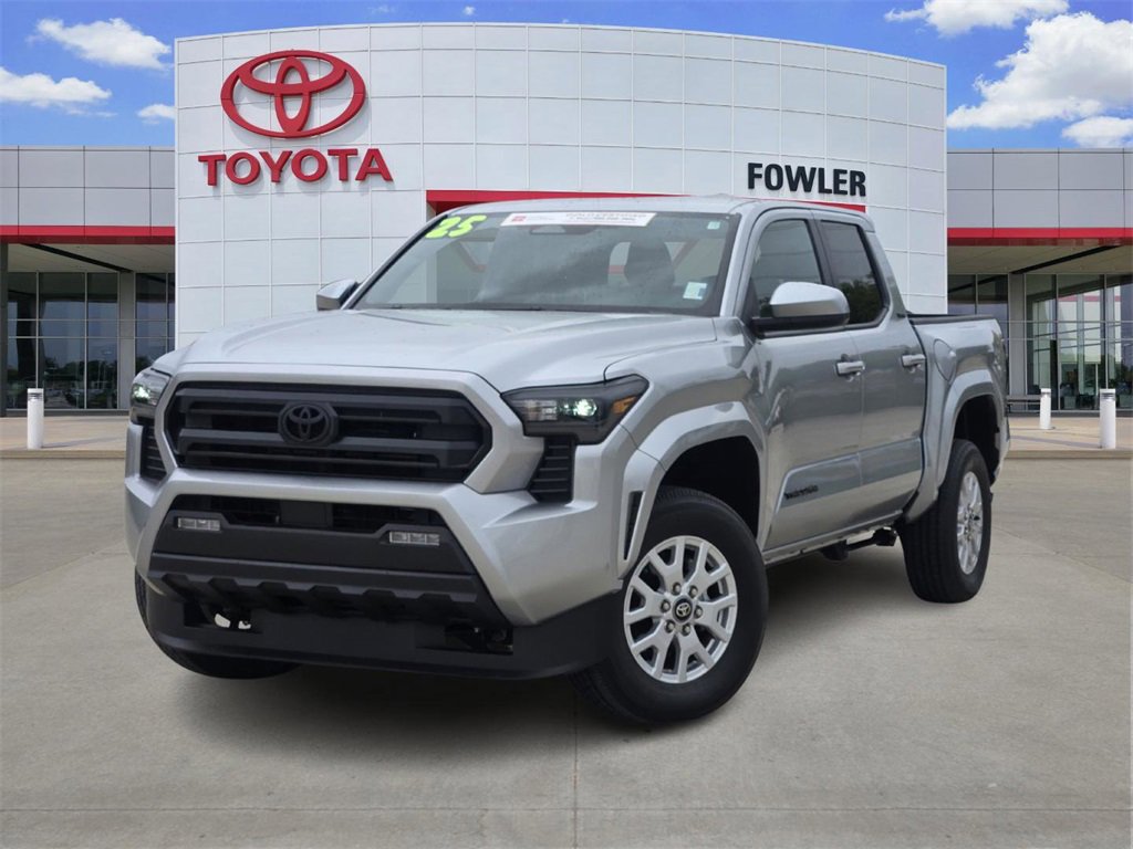 Used 2025 Toyota Tacoma SR5