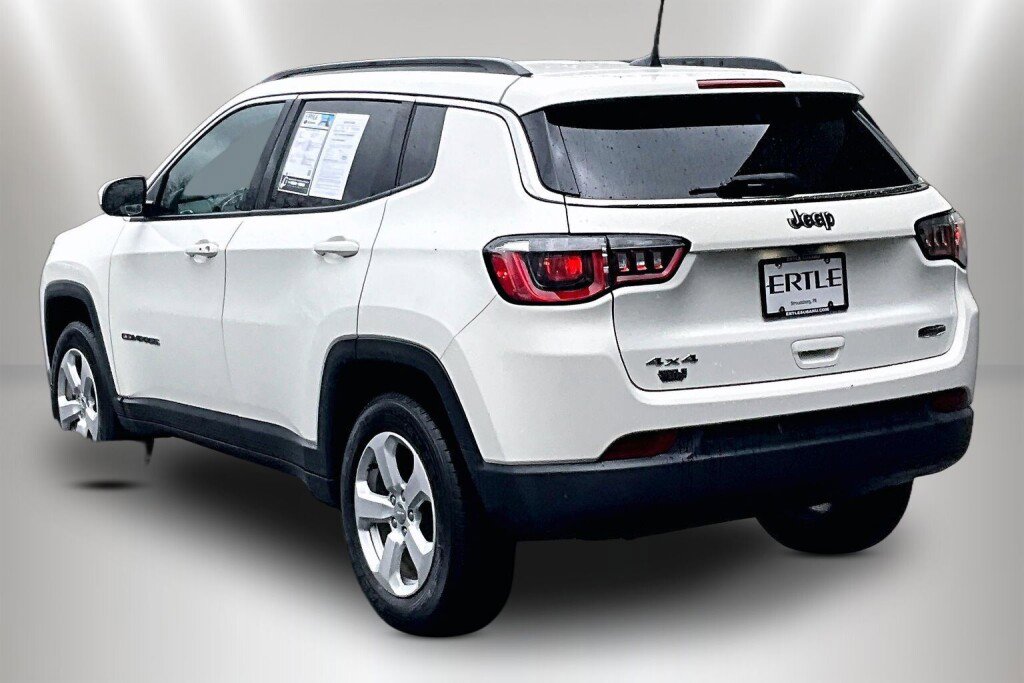 Used 2020 Jeep Compass Latitude image 4