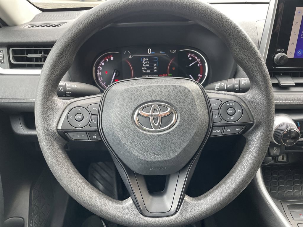 Used 2023 Toyota RAV4 XLE image 16