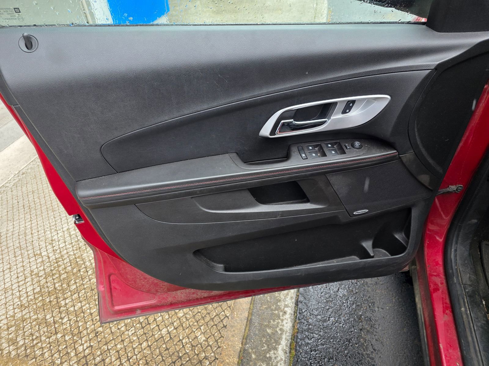 Used 2015 Chevrolet Equinox LT w/ Chrome Appearance Package AWD/4WD image 10