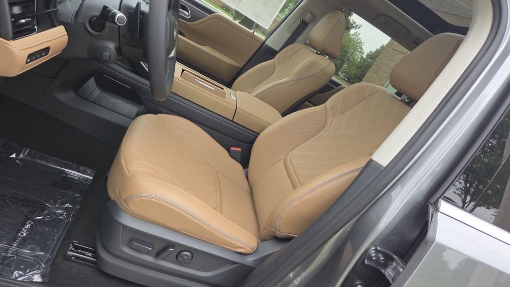 New 2027 INFINITI QX80 Luxe w/ Cargo Package AWD/4WD image 15