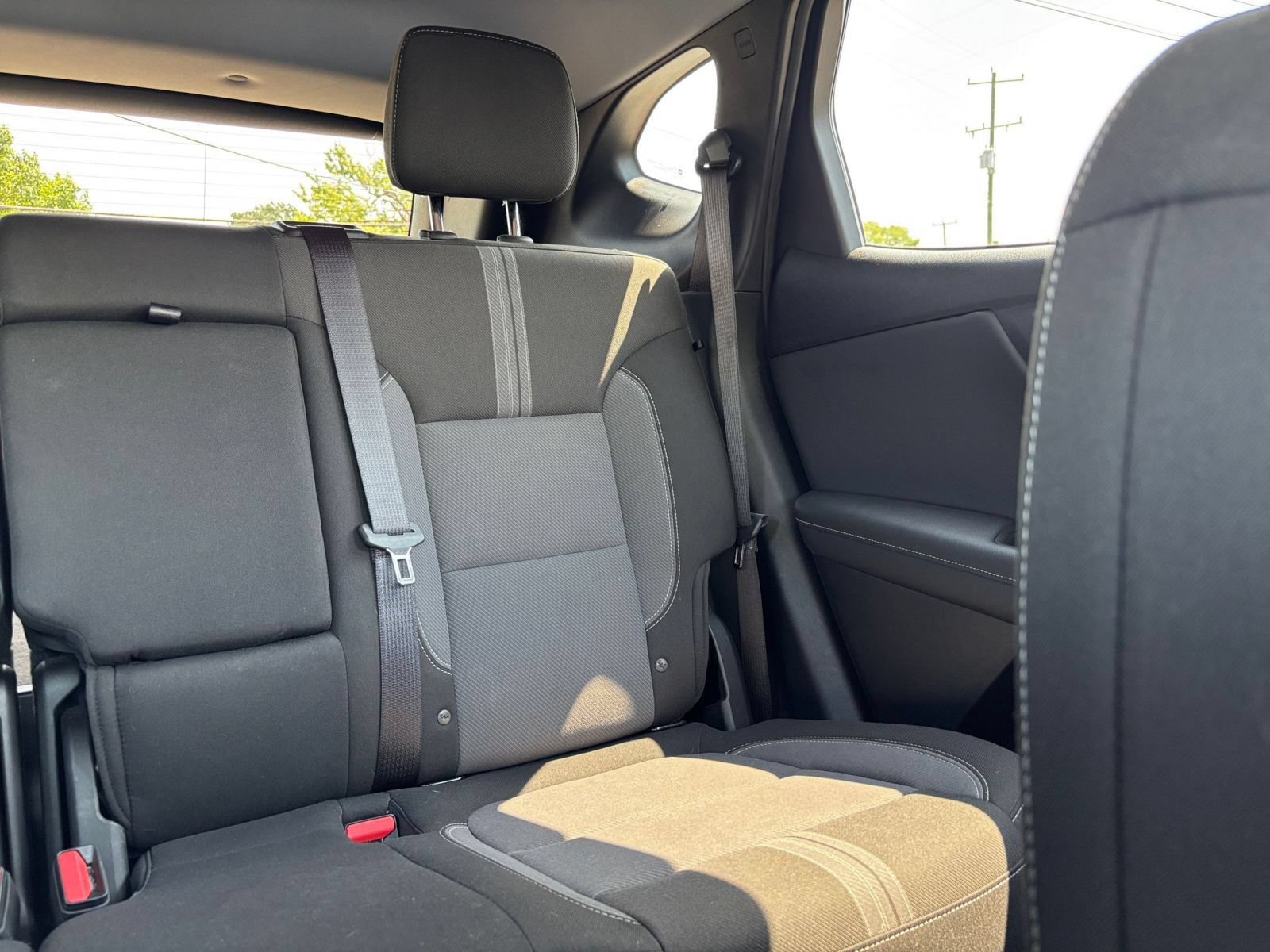 Used 2025 Chevrolet Blazer LT FWD image 38