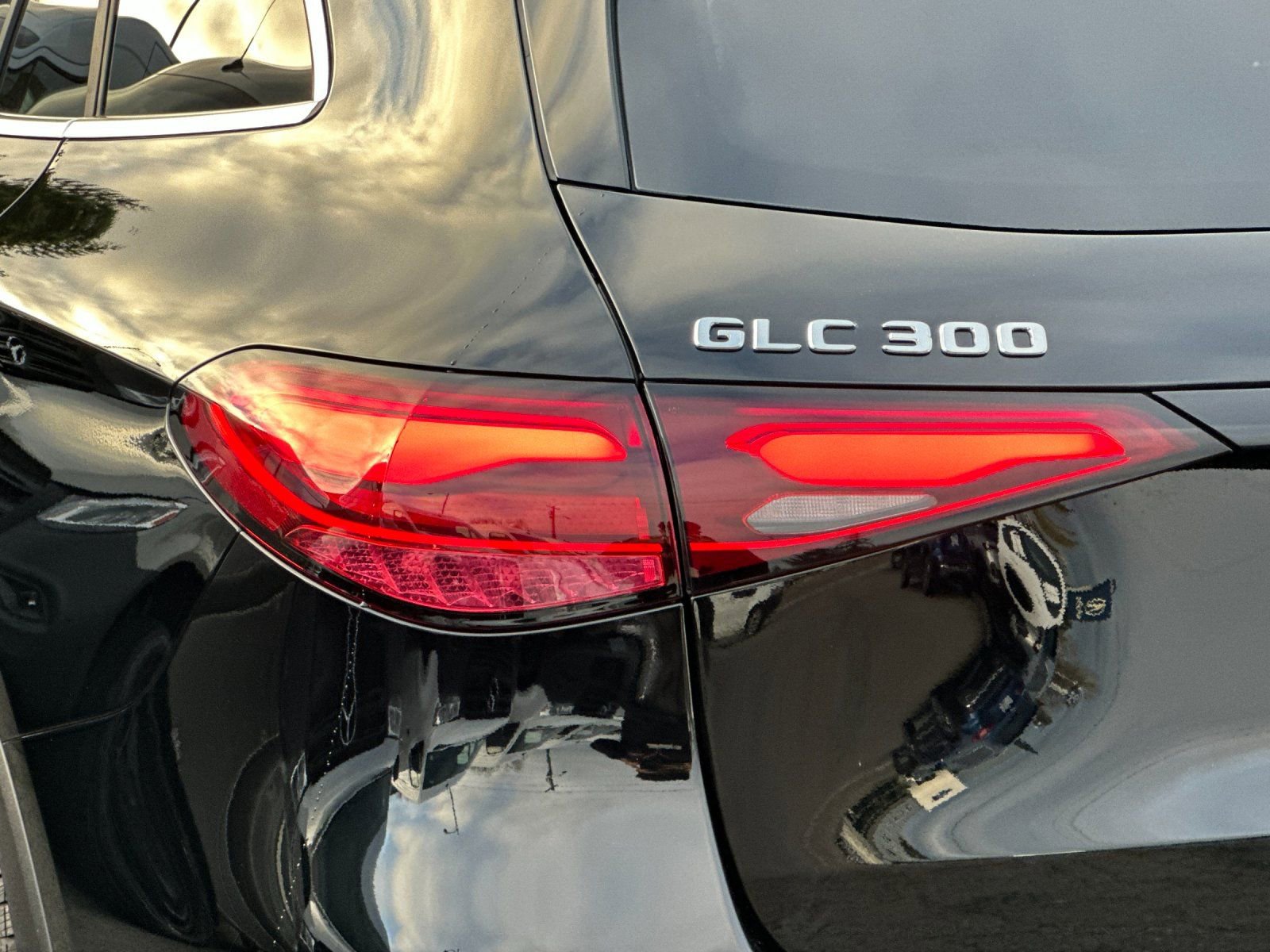 New 2026 Mercedes-Benz GLC 300 4MATIC image 25