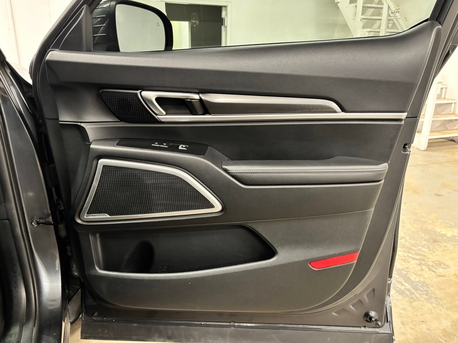 Used 2024 Kia Telluride S w/ S Sunroof Package FWD image 22