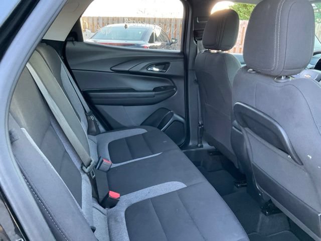 Used 2025 Chevrolet TrailBlazer LT AWD/4WD image 16