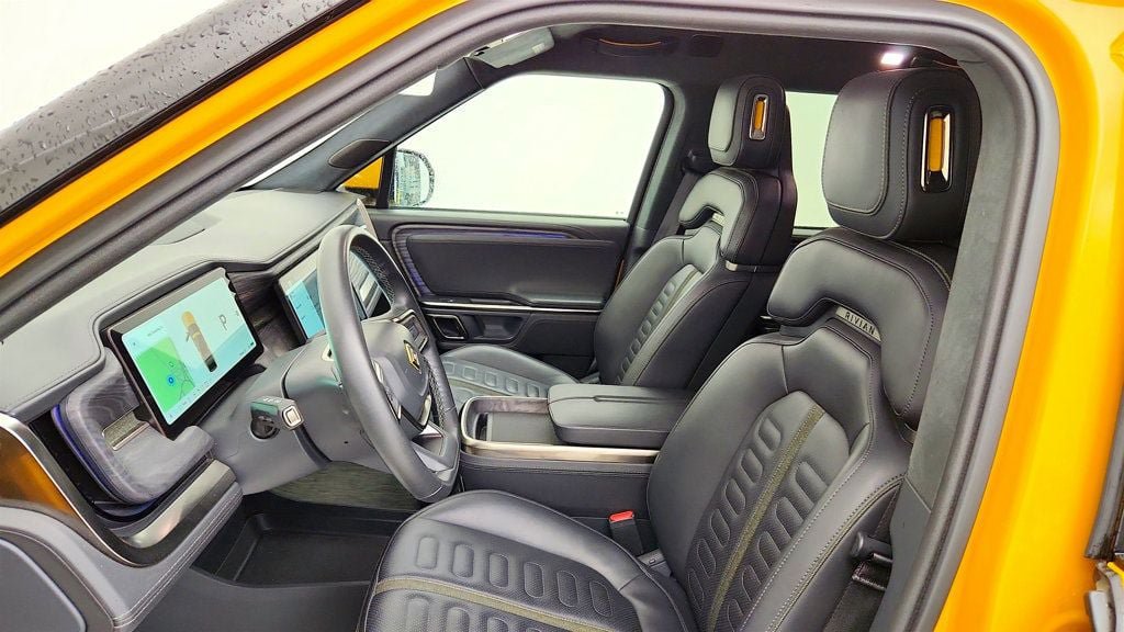 Used 2022 Rivian R1T Adventure AWD/4WD image 18