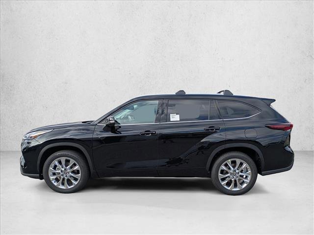 New 2025 Toyota Highlander Limited image 5