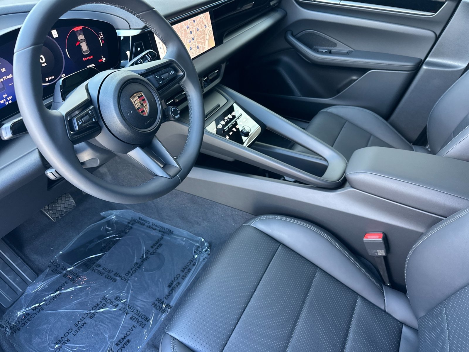 New 2026 Porsche Macan 4 Electric AWD/4WD image 5