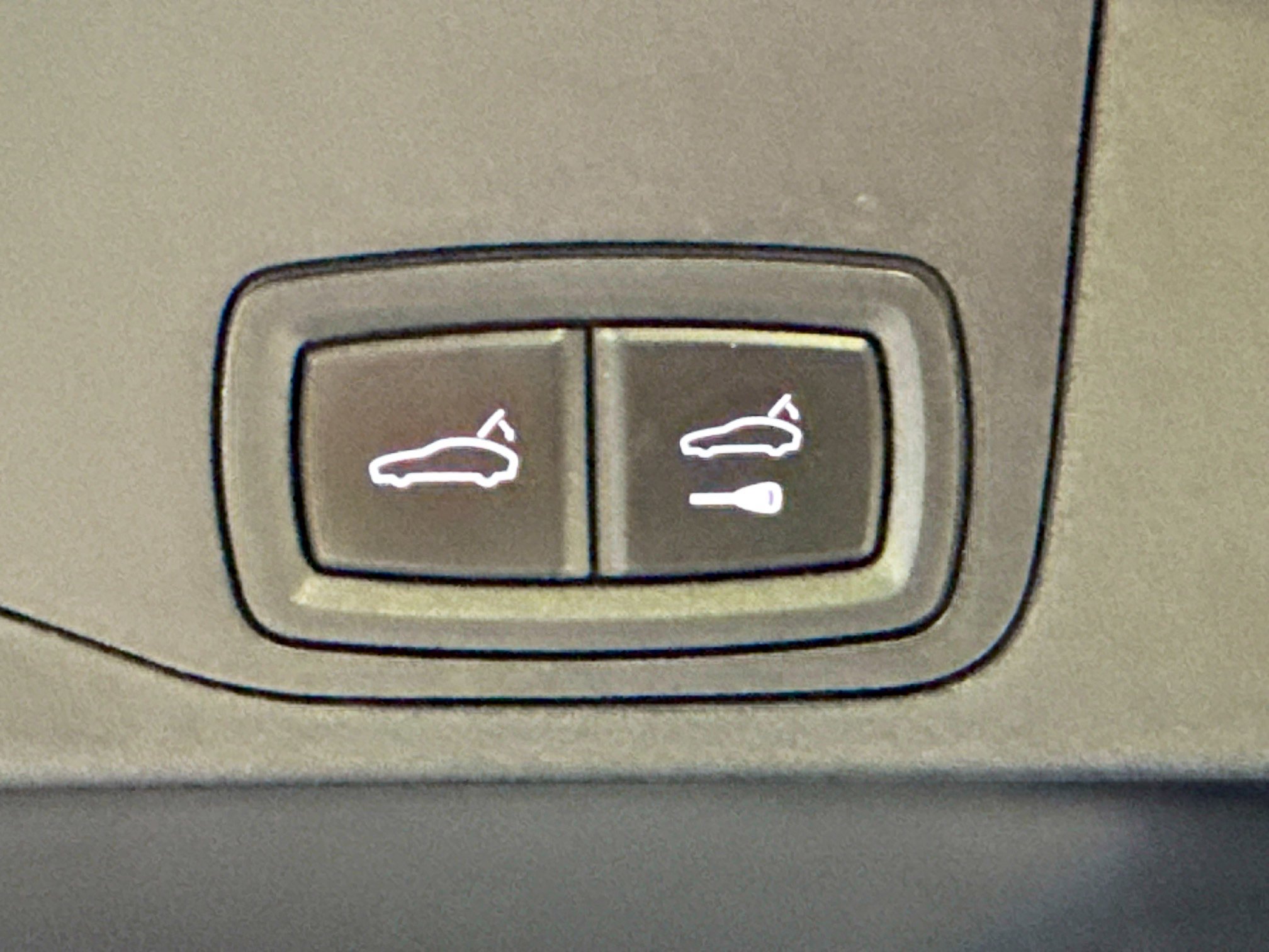 Certified 2022 Porsche Taycan Turbo S image 14