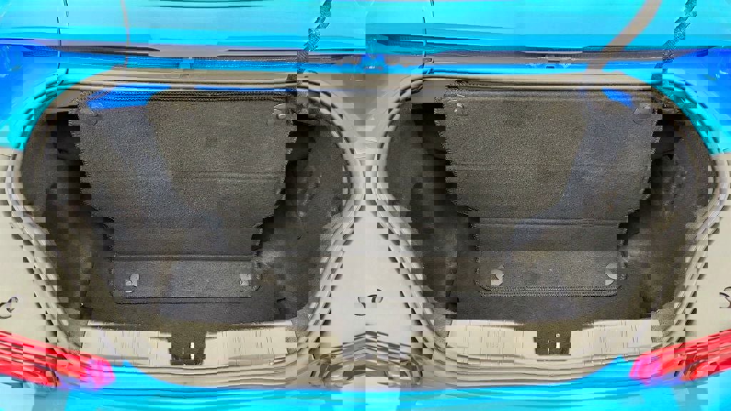 Used 2022 Chevrolet Camaro LT w/ Technology Package image 22