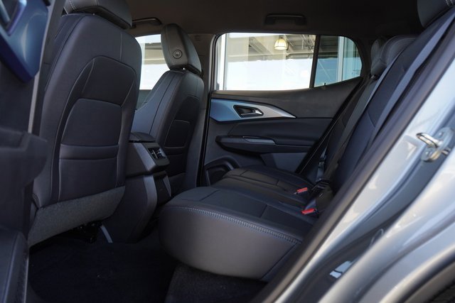 New 2025 Chevrolet Equinox EV LT image 26